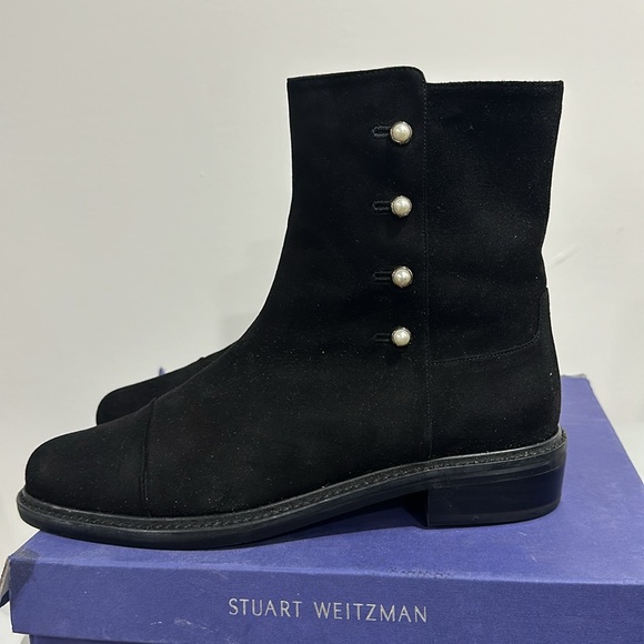 New In Box Stuart Weitzman Black Bootie Size 9.5 - Picture 3 of 8
